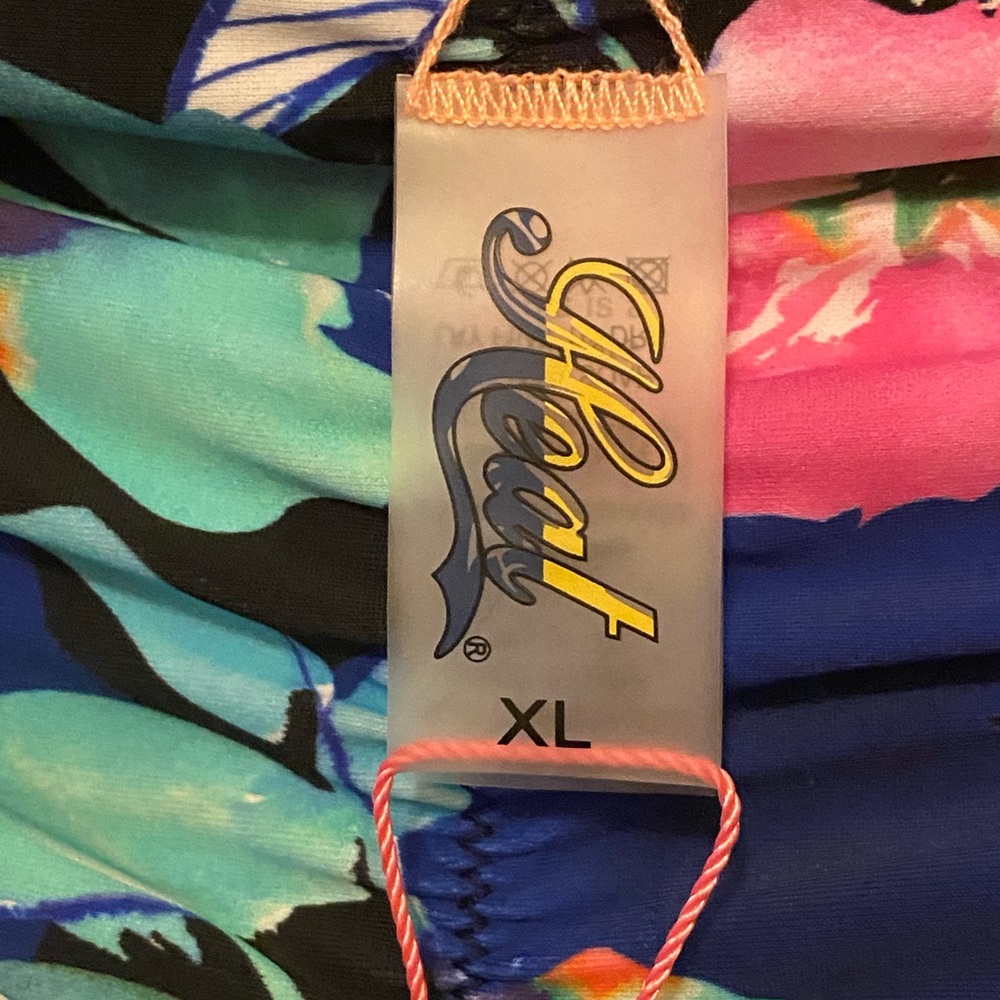 NWT💙 Gathered Booty Heat Swim Bikini Bottoms - Picture 12 of 14